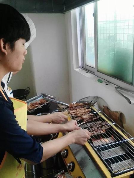 韩式烧烤学员培训过程图
